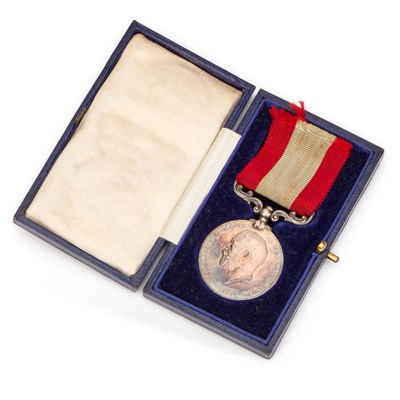 Lot 66 - A GEORGE V LONG SERVICE ROCKET APPARATUS MEDAL