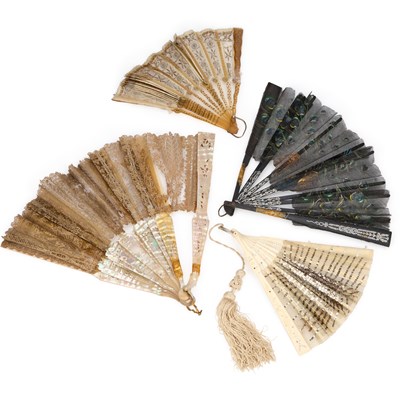 Lot 414 - FOUR 19TH CENTURY AND LATER HAND FANS