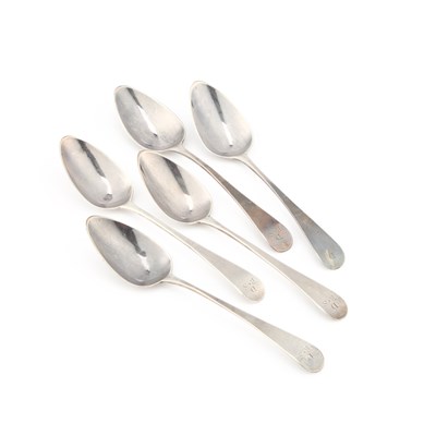 Lot 459 - FIVE GEORGE III SILVER TEASPOONS