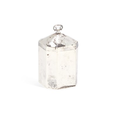 Lot 395 - AN EDWARDIAN SILVER TEA CADDY