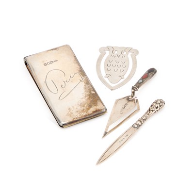 Lot 375 - A COLLECTION OF SILVER ARTICLES