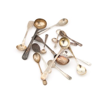 Lot 477 - A COLLECTION OF GEORGIAN AND LATER SILVER CONDIMENT SPOONS