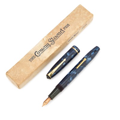 Lot 389 - A CONWAY STEWART 15 FOUNTAIN PEN