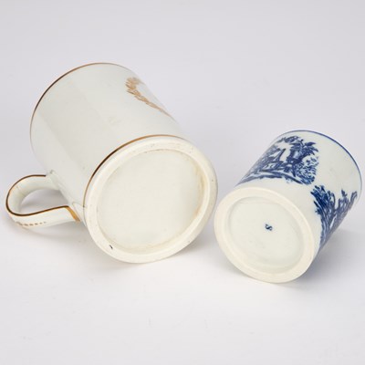 Lot 46 - A CAUGHLEY CHILDREN'S MUG AND A CAUGHLEY BLUE AND WHITE 'IMAGE' PATTERN COFFEE CAN