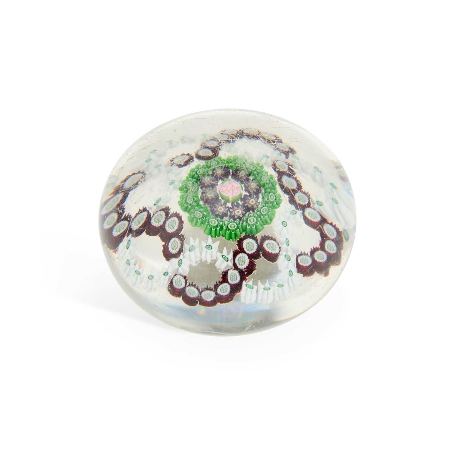 Lot 8 - A CLICHY PATTERNED MILLEFIORI PAPERWEIGHT
