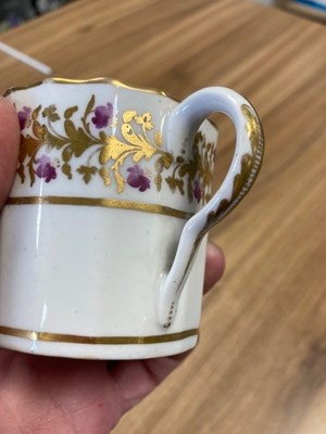 Lot 54 - A DERBYSHIRE PITCHER AND A PINXTON COFFEE CAN