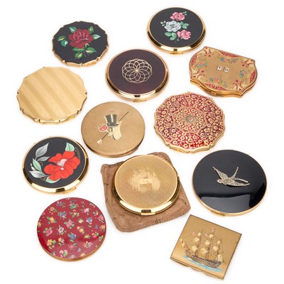 Lot 437 - A GROUP OF STRATTON COMPACTS