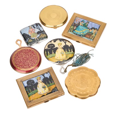 Lot 454 - A GROUP OF GWENDA COMPACTS, MIRRORS AND CIGARETTE CASES