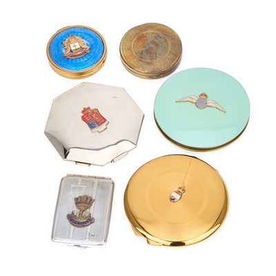 Lot 416 - A GROUP OF COMPACTS