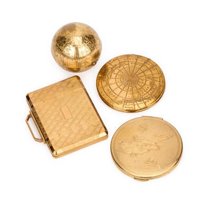 Lot 447 - A GROUP OF TRAVEL RELATED COMPACTS