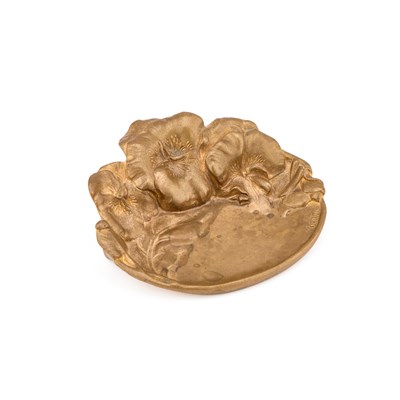 Lot 492 - A 20TH CENTURY FRENCH GILT-BRONZE DISH