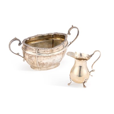 Lot 213 - A GEORGE V SILVER TWO-HANDLED SUGAR BOWL