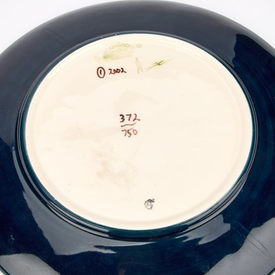 Lot 93 - A MOORCROFT POTTERY PLATE