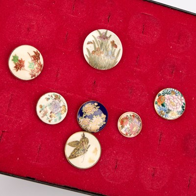 Lot 89 - A COLLECTION OF SEVEN JAPANESE SATSUMA POTTERY BUTTONS