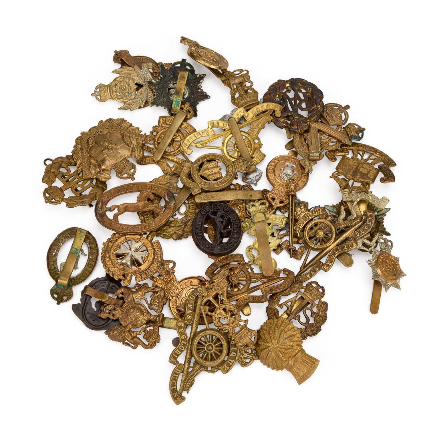 Lot 22 - A GROUP OF MILTARY CAP BADGES
