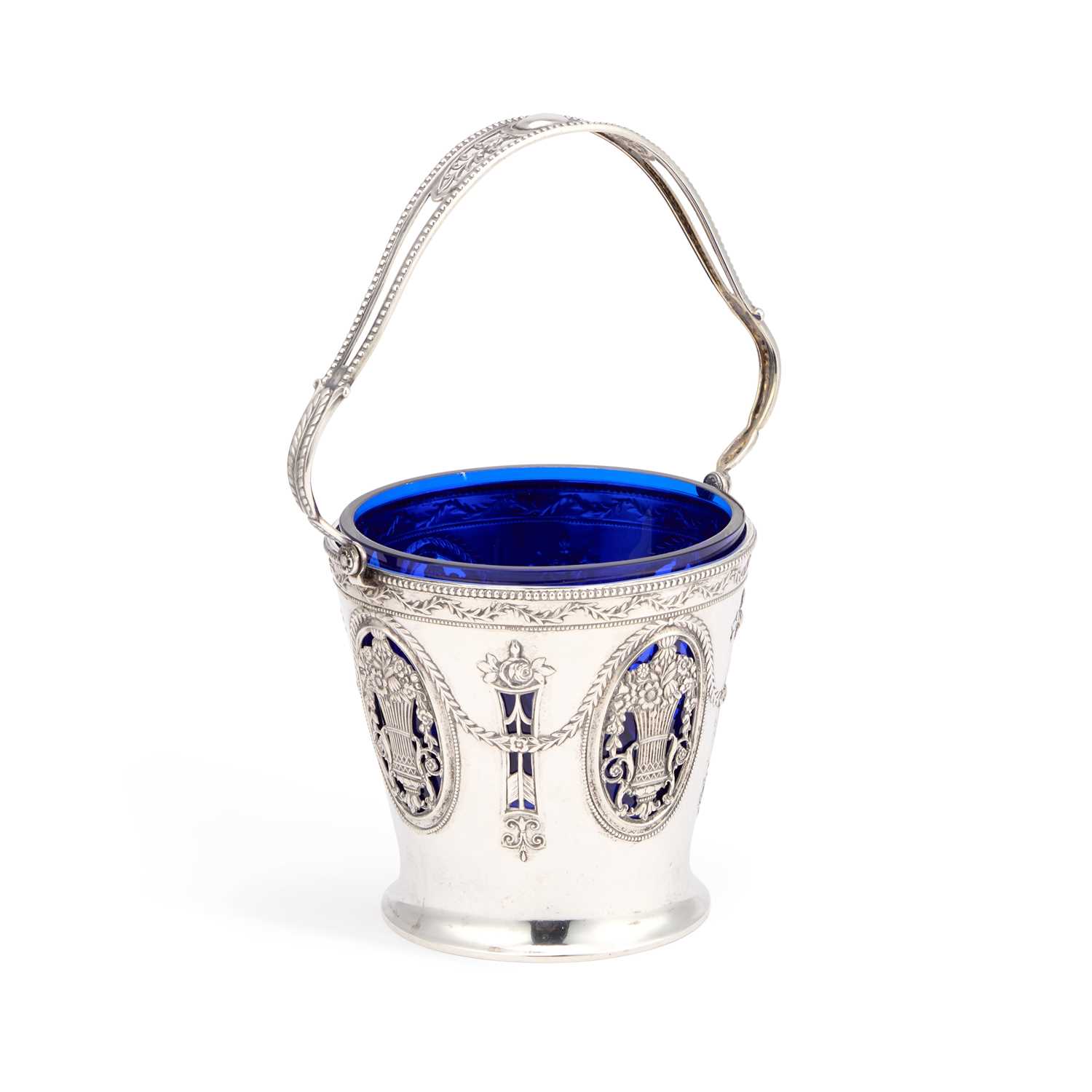 Lot 325 - A LARGE GERMAN SILVER BASKET