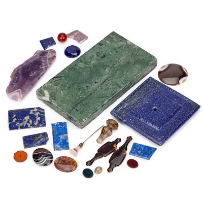 Lot 458 - A MIXED LOT OF AGATE AND HARDSTONES