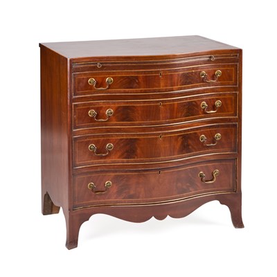 Lot 700 - A GEORGE III STYLE STRING-INLAID MAHOGANY SERPENTINE CHEST OF DRAWERS