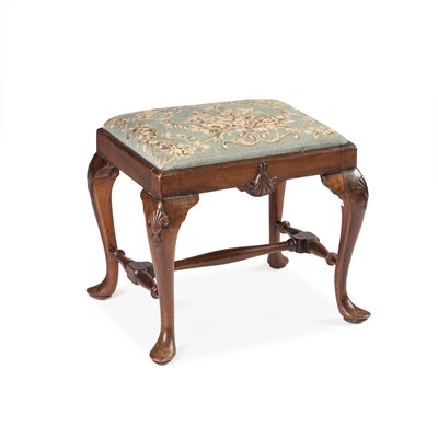 Lot 694 - A QUEEN ANNE STYLE WALNUT STOOL