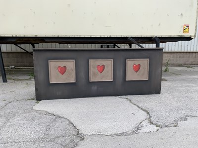 Lot 8 - ALICE IN WONDERLAND SET PIECES