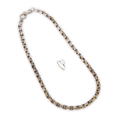 Lot 147 - A BELCHER CHAIN NECKLACE AND A SOLITAIRE PASTE RING