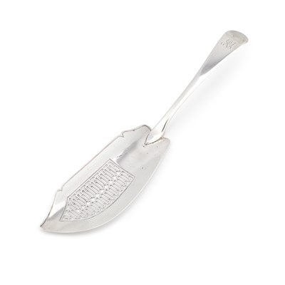 Lot 203 - A GEORGE III SILVER FISH SLICE