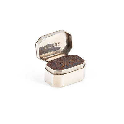 Lot 331 - A GEORGE III SILVER NUTMEG GRATER