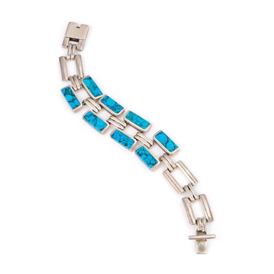 Lot 421 - A MEXICAN SIMULATED TURQUOISE BRACELET