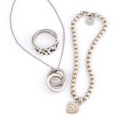 Lot 412 - TIFFANY & CO, A GROUP OF JEWELLERY