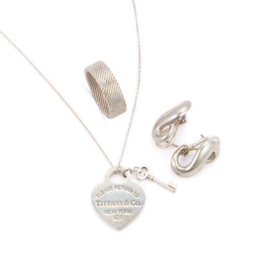 Lot 397 - TIFFANY & CO, A GROUP OF JEWELLERY