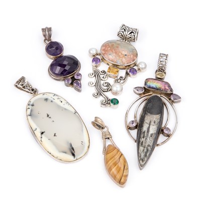 Lot 446 - A GROUP OF GEM-SET PENDANTS