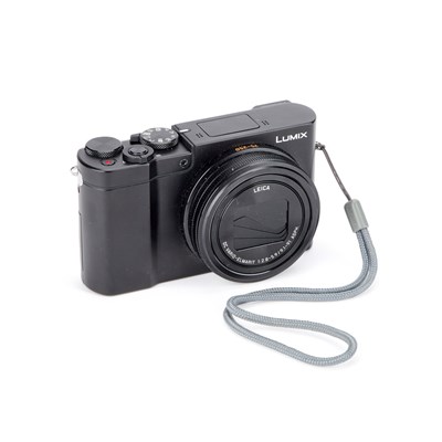 Lot 182 - A PANASONIC LUMIX DMC-TZ100 DIGITAL CAMERA