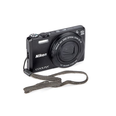 Lot 173 - A NIKON COOLPIX S7000 DIGITAL CAMERA