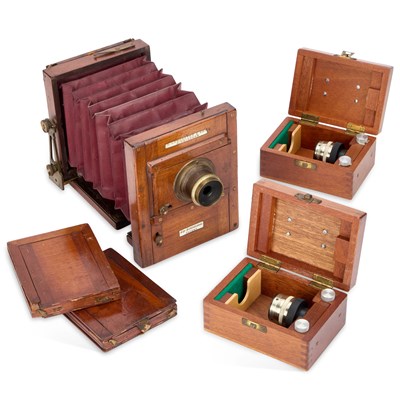 Lot 169 - A J. LANCASTER & SONS 'THE INTERNATIONAL' PATENT QUARTER PLATE TAILBOARD CAMERA