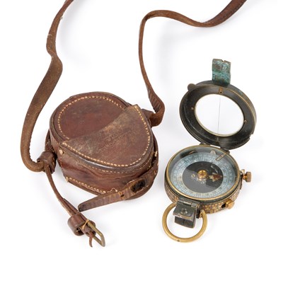 Lot 38 - A FIRST WORLD WAR VERNER'S PATTERN MARK VII COMPASS