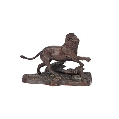 Lot 197 - A FRANKLIN MINT BRONZE MODEL OF A LION