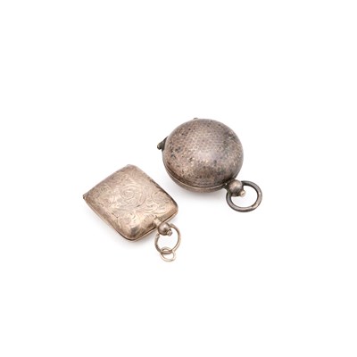 Lot 91 - A SILVER STAMP CASE AND A CONTINENTAL SILVER SOVEREIGN CASE