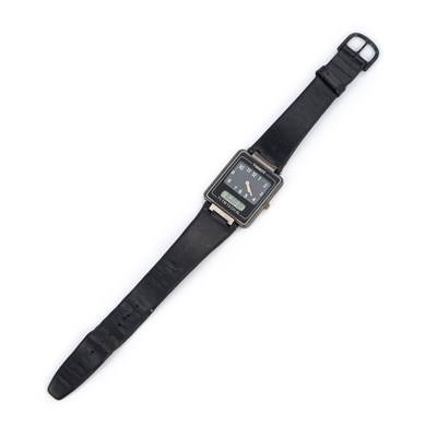 Lot 139 - A TISSOT TWO-TIMER STRAP WATCH