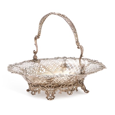 Lot 335 - A GEORGE III SILVER CAKE BASKET