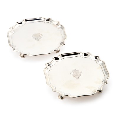 Lot 359 - A FINE PAIR OF GEORGE I SILVER WAITERS