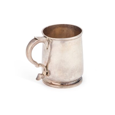 Lot 350 - A GEORGE II SILVER MUG