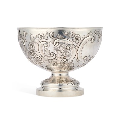 Lot 306 - A LARGE VICTORIAN SILVER ROSE BOWL