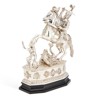 Lot 175 - AN IMPRESSIVE GERMAN SILVER TROPHY
