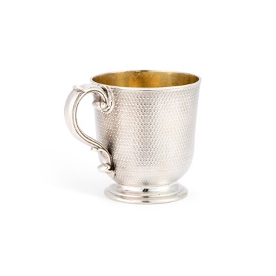 Lot 297 - A VICTORIAN SILVER MUG