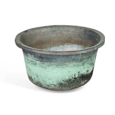 Lot 612 - A LARGE VERDIGRIS COPPER PLANTER