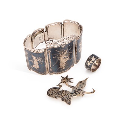 Lot 499 - A GROUP OF NIELLO SIAM JEWELLERY