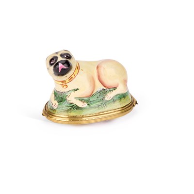 Lot 537 - A LATE 18TH CENTURY ENAMEL PUG BONBONNIÈRE