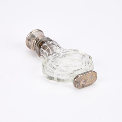 Lot 506 - A 19TH CENTURY ROCK CRYSTAL SCENT BOTTLE