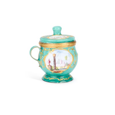 Lot 526 - A SOUTH STAFFORDSHIRE ENAMEL CUSTARD CUP AND COVER
