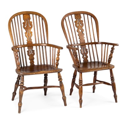 Lot 659 - A NEAR PAIR OF 19TH CENTURY OAK AND ELM WINDSOR CHAIRS
